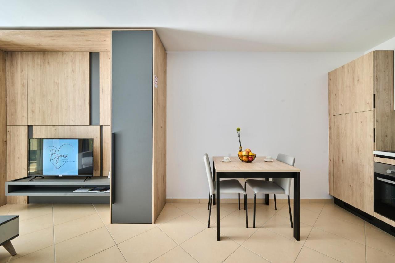 Supreme Studio Apartment Bijoux Umag Exterior foto