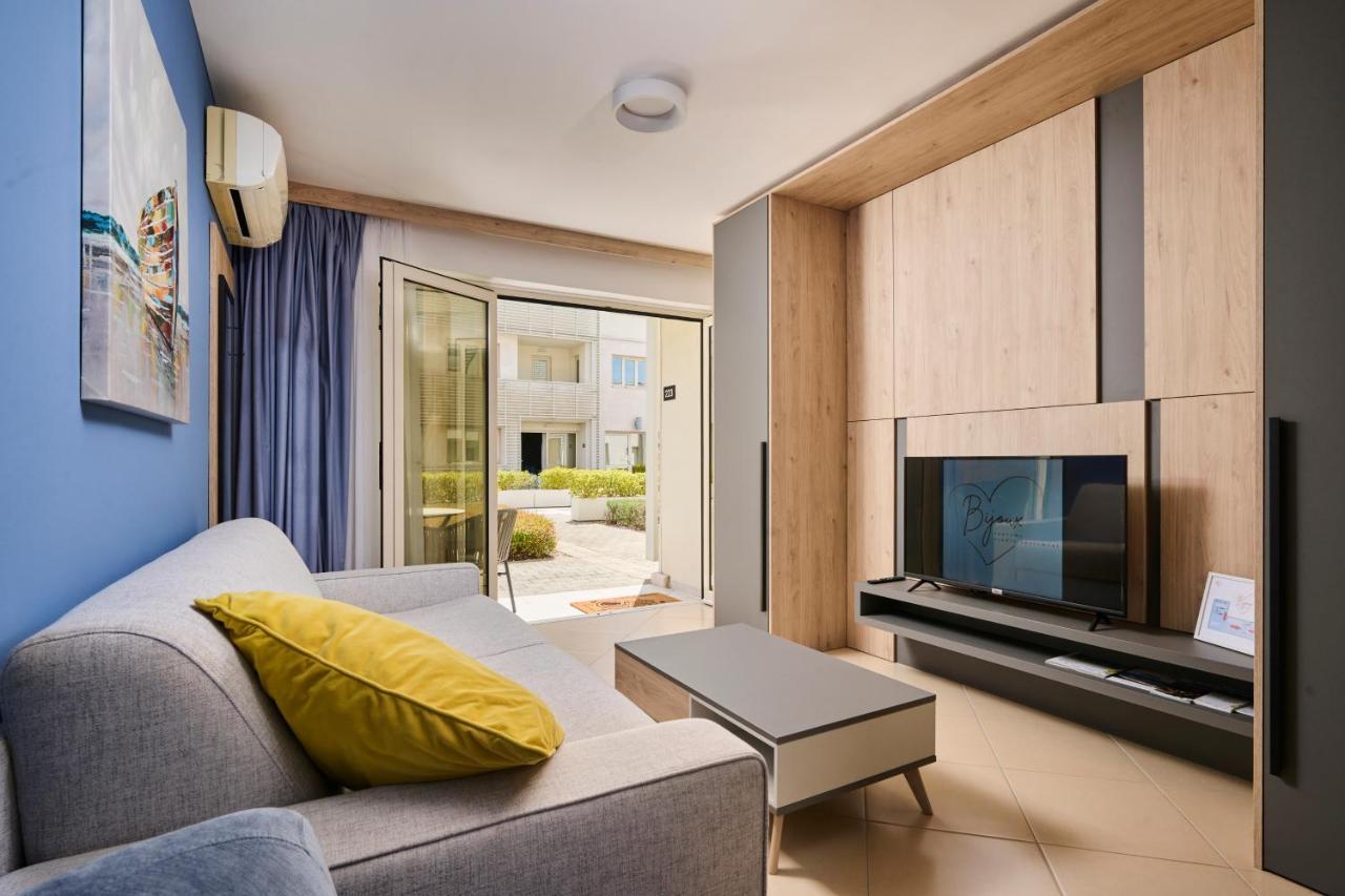 Supreme Studio Apartment Bijoux Umag Exterior foto